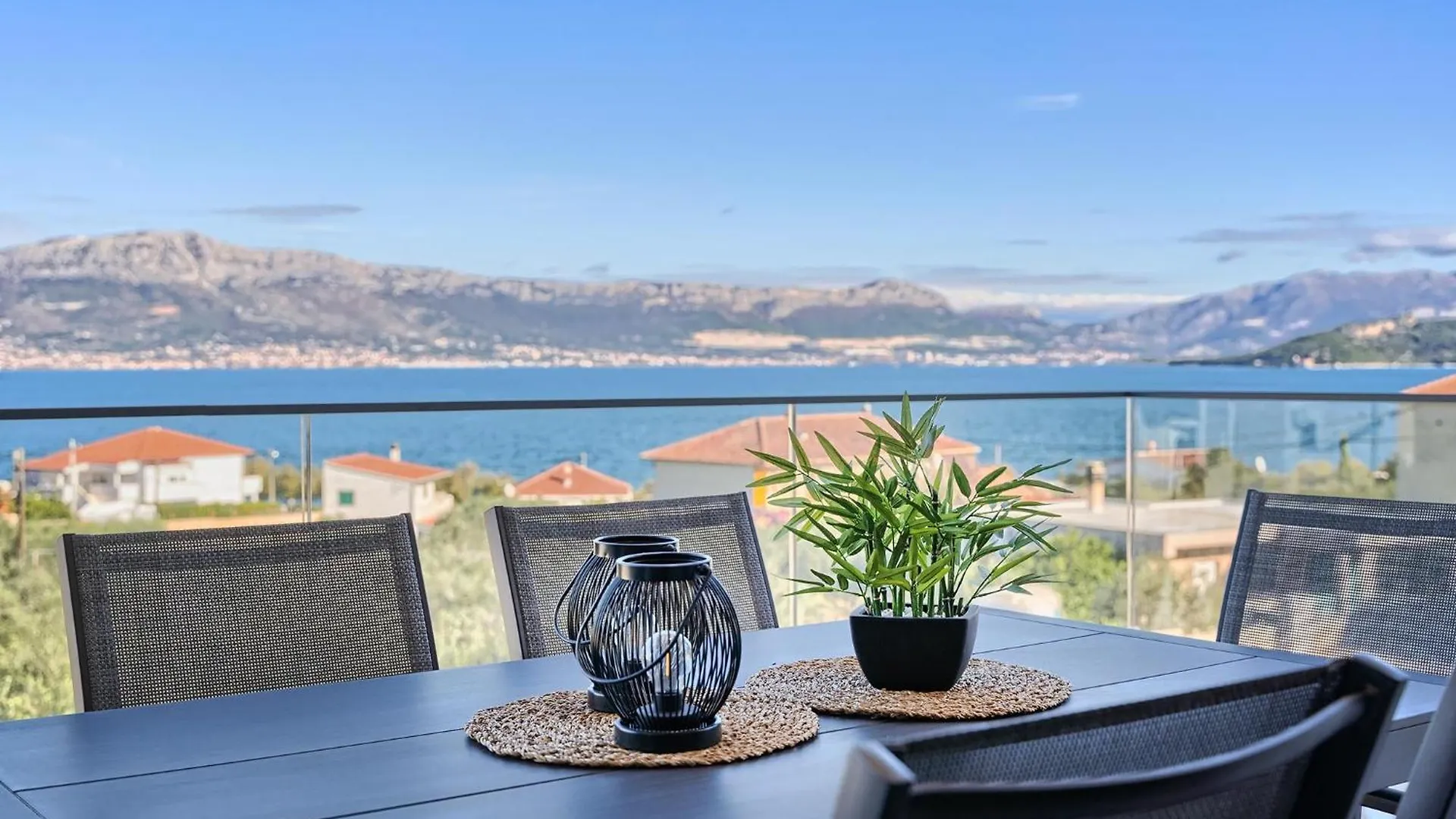 Theresia'S - Sea-View And Pool Slatine Kroatien